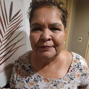 Meet your Posher, Edith